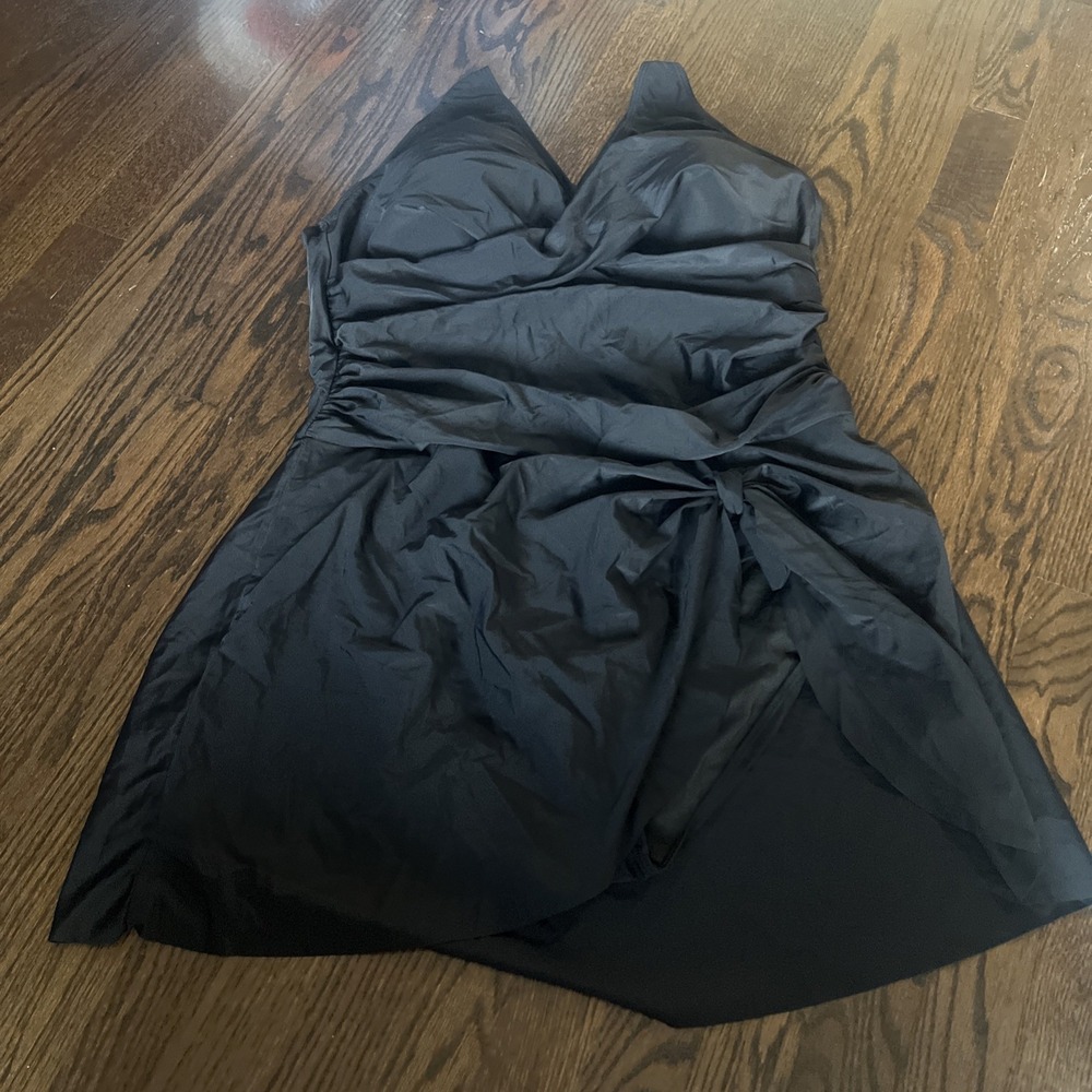 Blooming Jelly Tummy Control One Piece Swim Dress Size 3xl Black Sarong Wrap